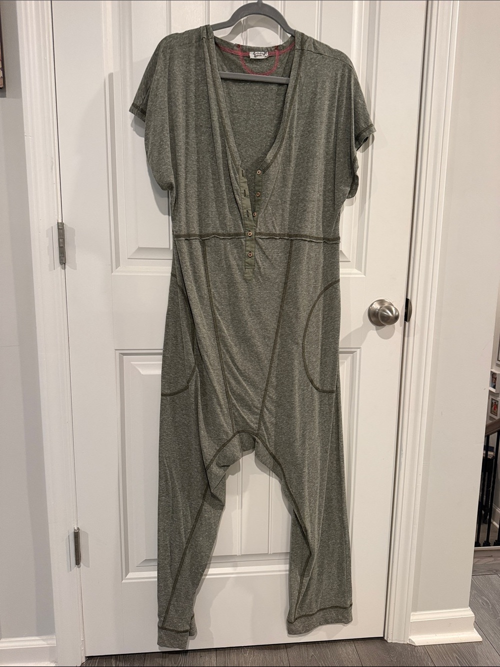 Olive Green Short-Sleeve V-Neck Jumpsuit